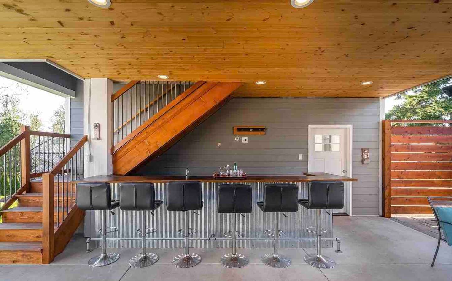 East Renton Room 1 — photo 11